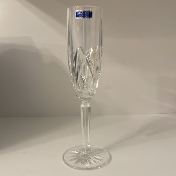 Marquis By Waterford Brookside Set of 4 Lead Crystal Flutes New In Box - Picture 2 of 5